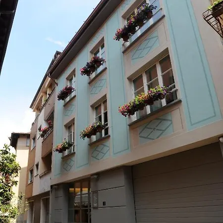 Borgolago Suites アパート イゼーオ