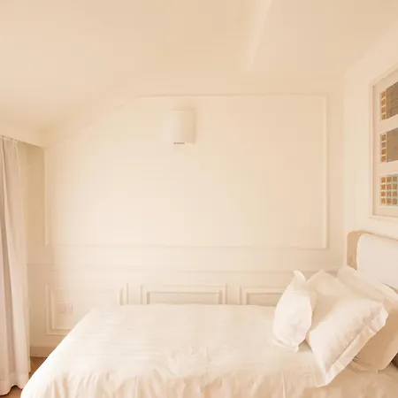 アパート Borgolago Suites